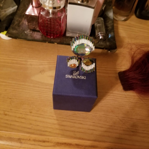 Ring - Picture 2 of 10